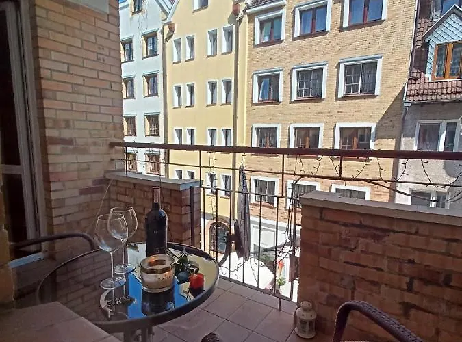 Cicha Przystan Starowka Kołobrzeg